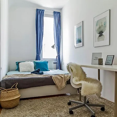 Cozy 4 Bedroom Overlooking The Basilica *