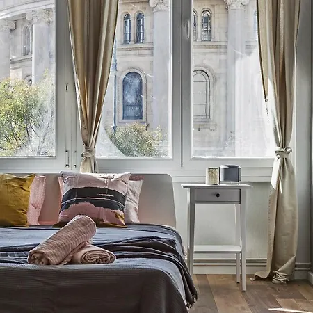 Appartement Cozy 4 Bedroom Overlooking The Basilica *